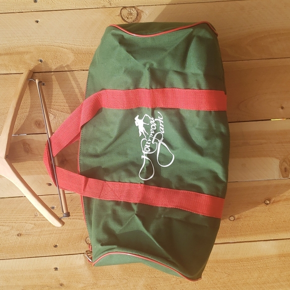 Hollywood Park Logo Green Red Zippered Duffle Bag with handle & Shoulder Strap - Picture 10 of 10